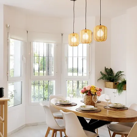 Apartamento Banus - Nueva Andalucia, 3br- 2br Flat, Bright Outdoor Terrace With Direct Views Of The Garden & Pool, Ideal For Families With Children, Super At The Door