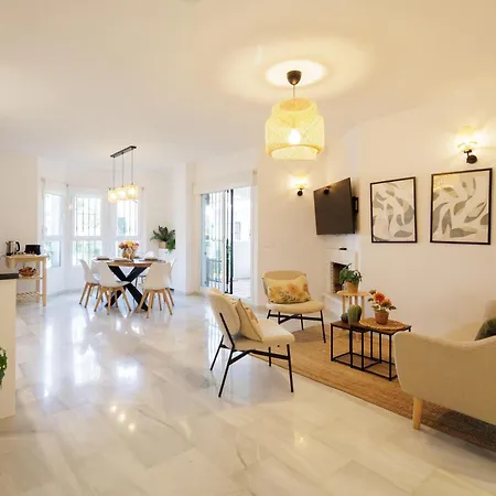 Banus - Nueva Andalucia, 3br- 2br Flat, Bright Outdoor Terrace With Direct Views Of The Garden & Pool, Ideal For Families With Children, Super At The Door Marbella