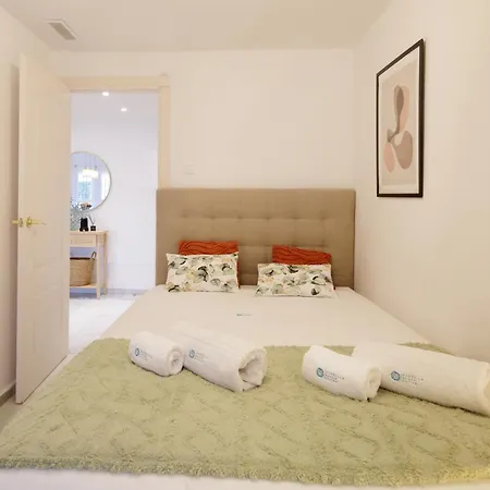Apartamento Banus - Nueva Andalucia, 3br- 2br Flat, Bright Outdoor Terrace With Direct Views Of The Garden & Pool, Ideal For Families With Children, Super At The Door *