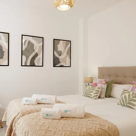 Banus - Nueva Andalucia, 3br- 2br Flat, Bright Outdoor Terrace With Direct Views Of The Garden & Pool, Ideal For Families With Children, Super At The Door Apartamento Marbella